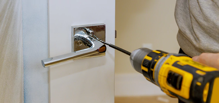 After-hours Locksmith  For Lock Troubleshooting in Mira Loma, California