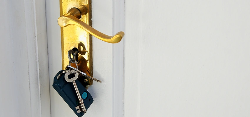 Broken Door Key Extraction in Mira Loma, CA