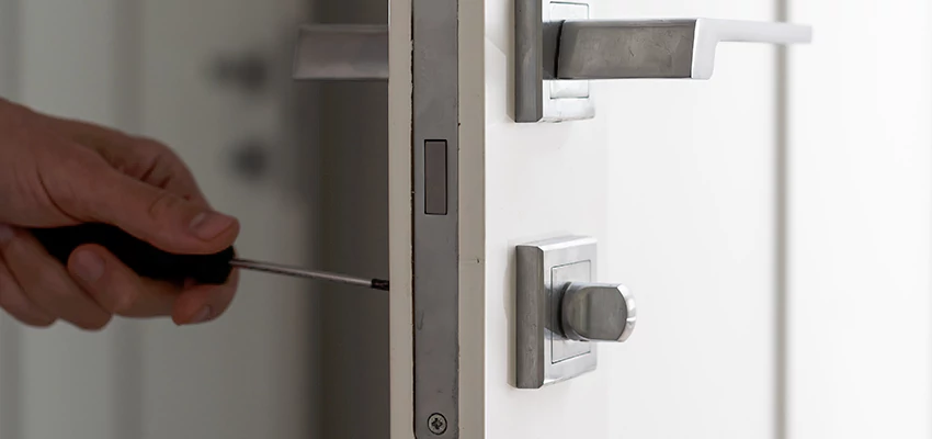 Key Programming Locksmith Open Now in Mira Loma, California